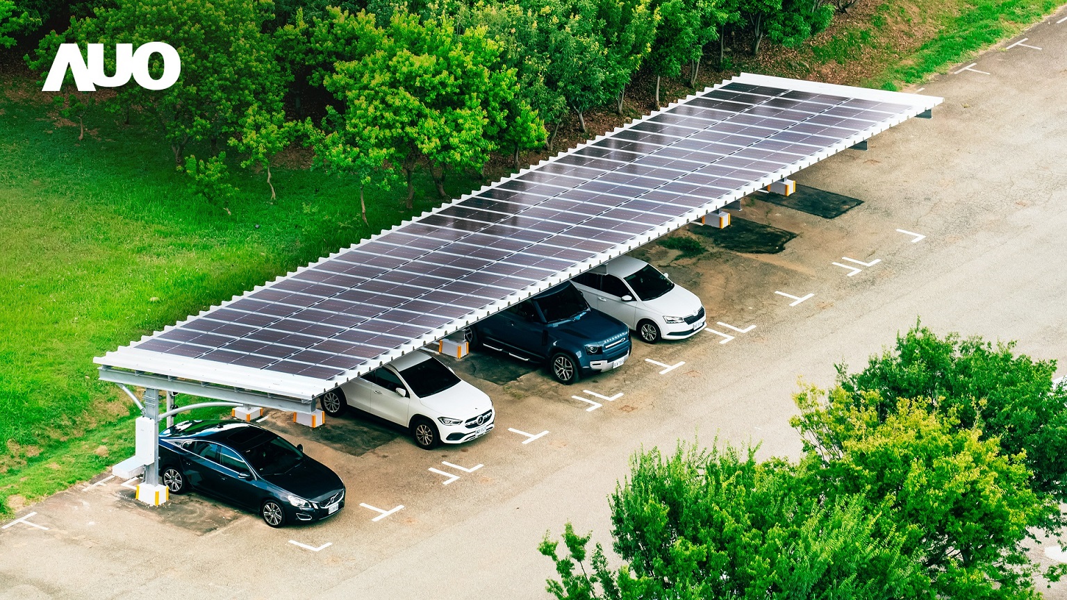 彩神vllSunSteel光電整合型浪板具備快速安裝、輕量化優(yōu)勢，可提升15%發(fā)電效能，通過國際IEC與臺灣VPC認證安全、防漏、耐候標準